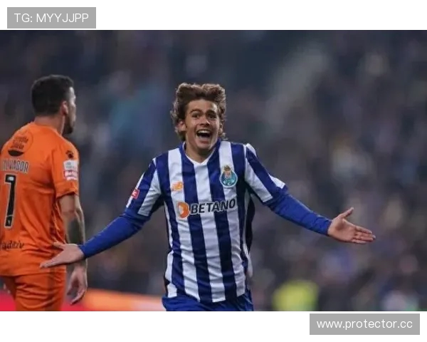 阿森纳密切关注波尔图天才费尔南德斯曼城加入竞争引发转会大战